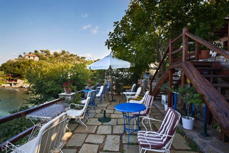 Victoria'S Guesthouse Damouchari Exterior foto