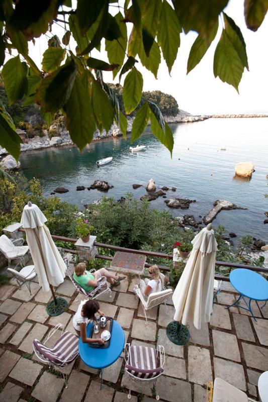 Victoria'S Guesthouse Damouchari Exterior foto